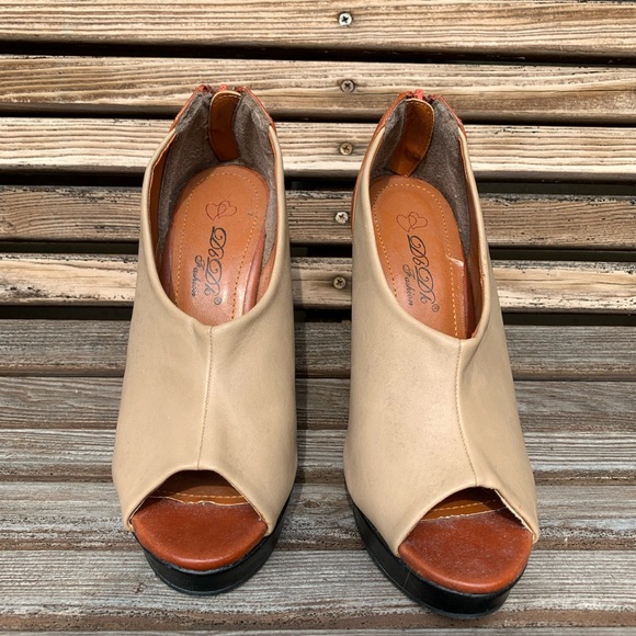 Super Cute Wedges From ModCloth - Picture 4 of 4